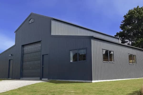 American barn with accommodation loft, Auckland region